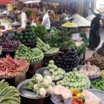 سیلاب کے اثرات کراچی کی منڈیوں تک جا پہنچے، سبزیاں 100 فیصد سے زیادہ مہنگی