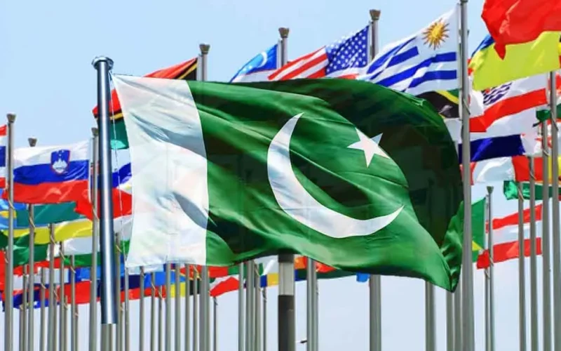 امریکا، چین اور سعودی عرب سے بیک وقت تعلقات پاکستان خطے کا نیا سفارتی طاقت بن گیا