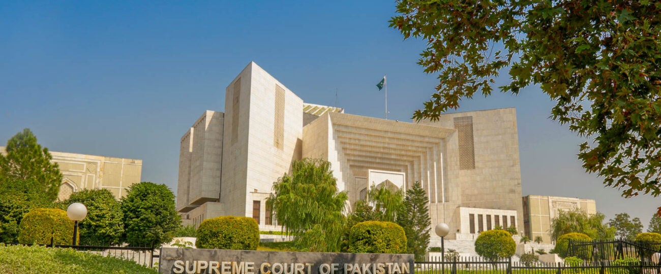 عدالت کا بڑا فیصلہ: علیمہ خان کا شناختی کارڈ، پاسپورٹ اور اکاؤنٹس بلاک ضامن کی جائیداد ضبط