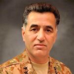 14 سال قید کی سزا کے بعد اہم سوال، فیض حمید کن سے معافی کی درخواست کر سکتے ہیں؟