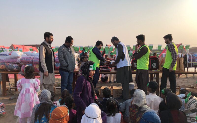 سیلاب زدگان کیلئے امید کی کرن؛ تھیم پارک لاہور میں مصطفائی خیمہ کمپلیکس کی تاریخی خدمات