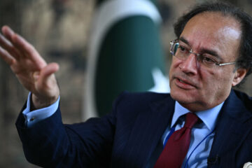 حکومت کا کام روزگار فراہم کرنا نہیں، ملکی سوچ بدلنا ہوگی: وزیرِ خزانہ